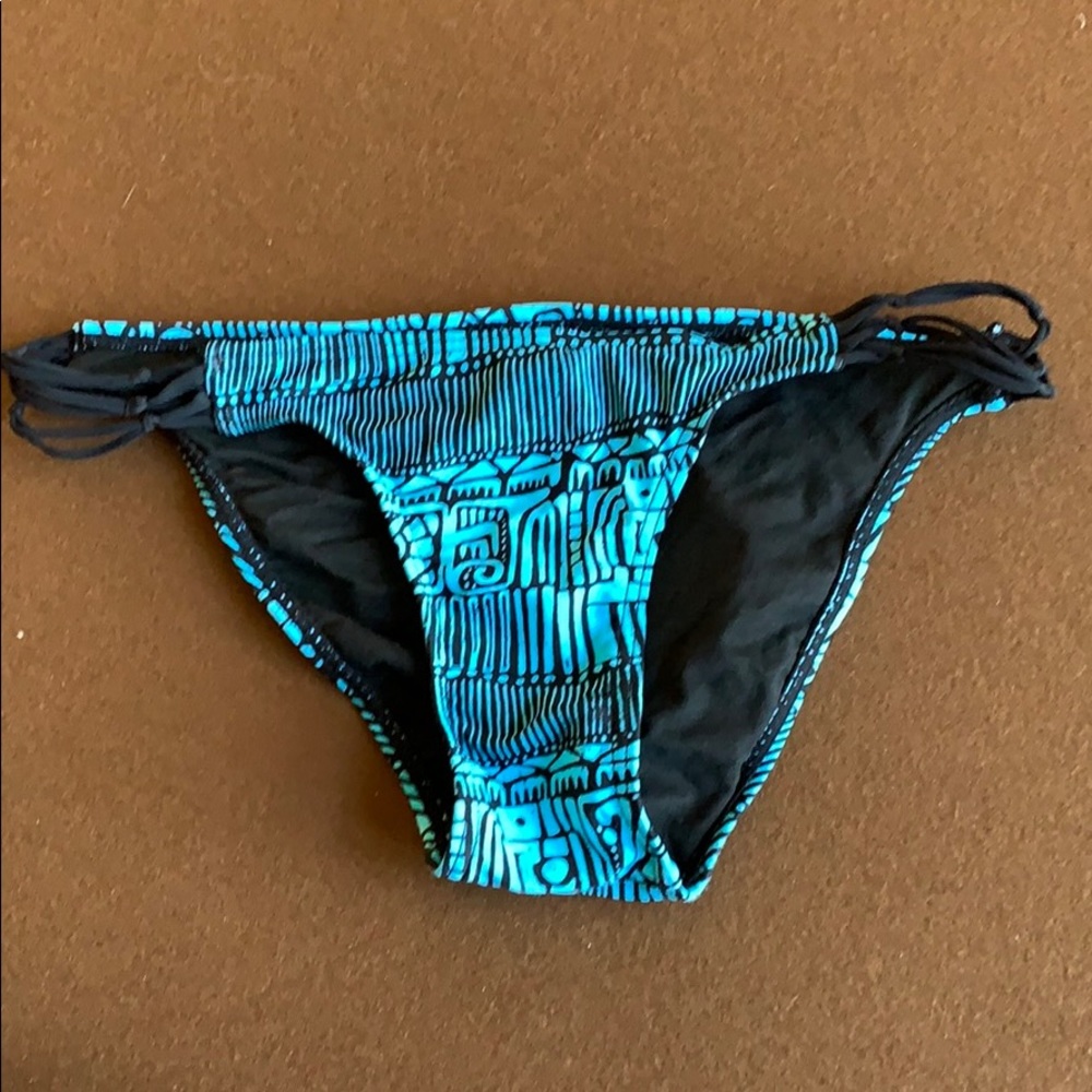 Bikini bottoms